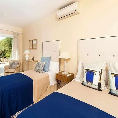 Bini Xoroi - Fabulosa Propiedad Grupos * Binibeca