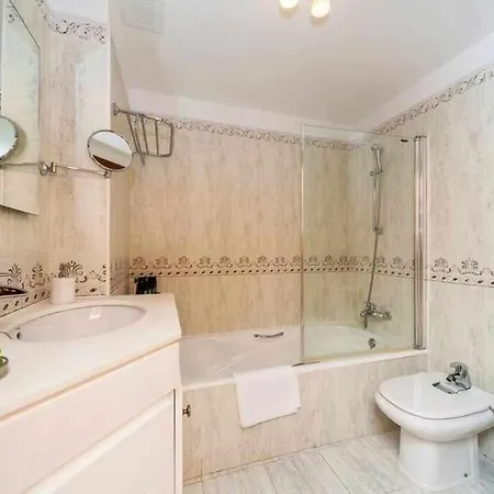 Bini Xoroi - Fabulosa Propiedad Grupos Binibeca